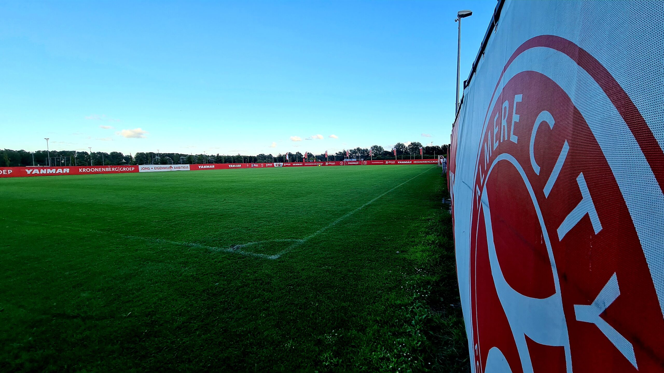 Almere City FC begint 2022 met een besloten oefenduel tegen TOP Oss