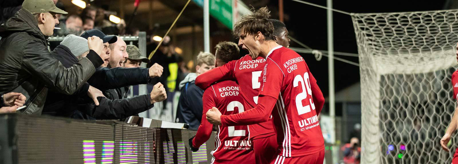 Jong Almere City schiet uit de startblokken: 6-0